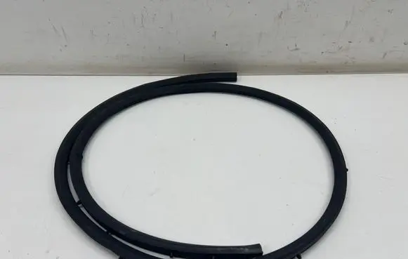 Peugeot 3008 III Engine compartment rubber 9841365180