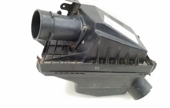 Nissan X-Trail T30 Air filter box BN300AU600