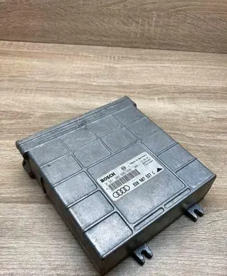 Audi A4 S4 B5 8D Engine control unit/module ECU 8D0907557C 0261203938 USED
