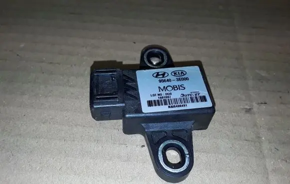 KIA Sorento ESP acceleration yaw rate sensor 956403E000