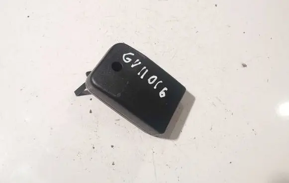 Renault Fluence Middle seatbelt buckle (rear) 417510