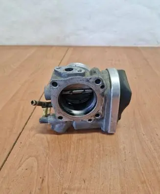 Audi A3 S3 8L Throttle valve 06A133062N 022221 40823832300