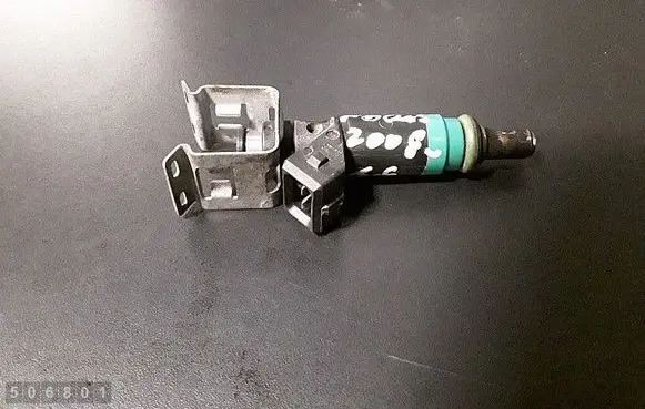 Ford Focus Fuel injector 98mfbc 9f593