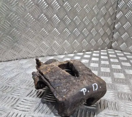 Volkswagen Golf IV Front brake caliper