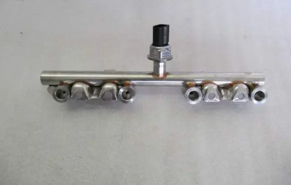BMW 1 F20 F21 Fuel main line pipe 7537319