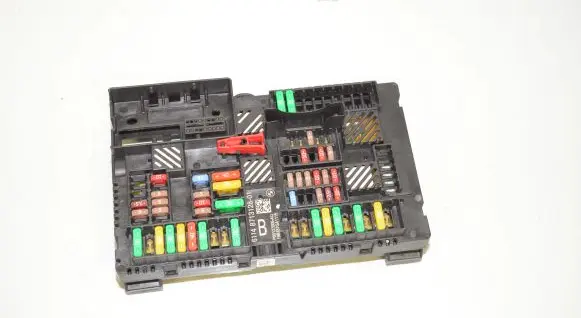 BMW 5 G30 G31 Fuse module 8713128 61148713128