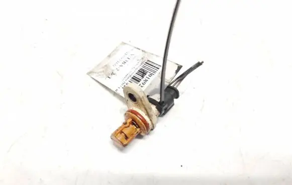Opel Insignia A Camshaft position sensor 55566932 073305-0595