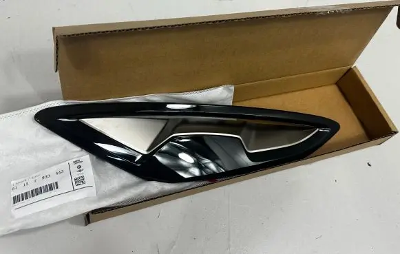 BMW 8 G14 Fender grill 7933443