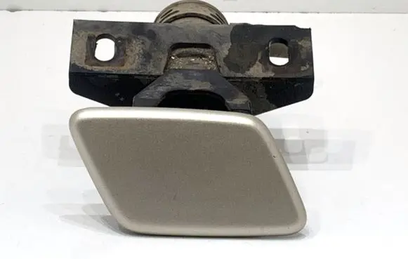 Toyota Land Cruiser (FJ75) Headlight washer spray nozzle 