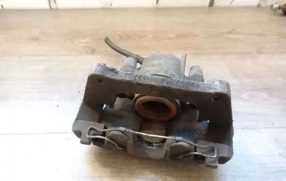 Volvo S60 Front brake caliper