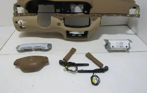 Mercedes-Benz S W221 Dashboard A2218601302 A2218601969 A2218601869