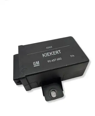 Opel Calibra Central locking relay 90457682 5263