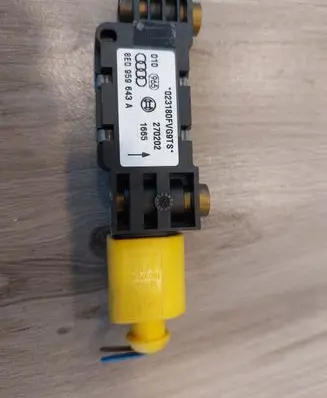 Audi A4 S4 B6 8E 8H Airbag deployment crash/impact sensor 8E0959643A 023180FVG9TS