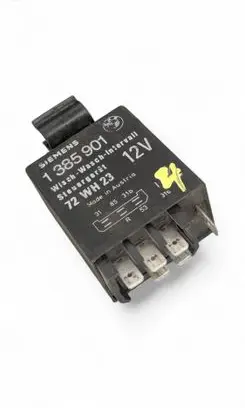 BMW 3 E30 Window wiper relay 1385901 61351385901