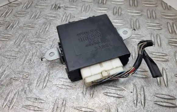 Toyota Land Cruiser (J100) Antenna control unit 8591460070 1650002180