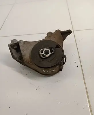 Opel Antara Engine mount bracket 8335 X00762a