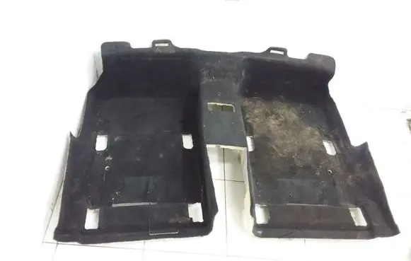 Mercedes-Benz E A207 Rear floor carpet liner A2076800141