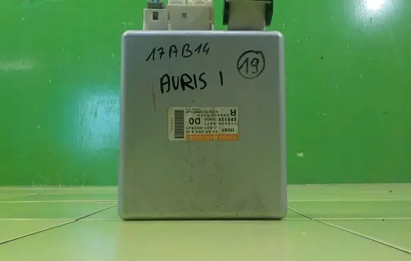 Toyota Auris 150 Other control units/modules 8965002630