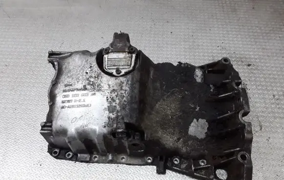 Volkswagen PASSAT B5.5 Oil sump 06B103603AQ