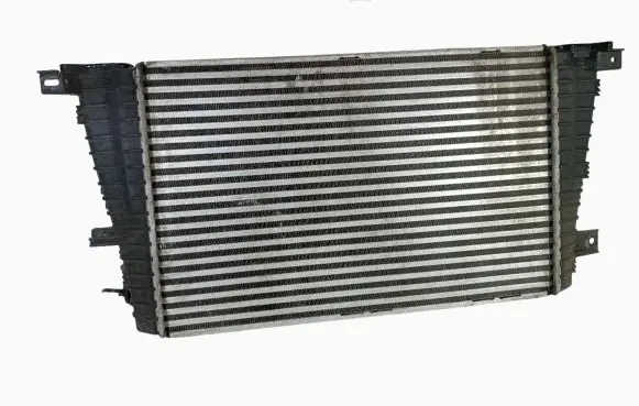 Opel Zafira B Intercooler radiator 13243008