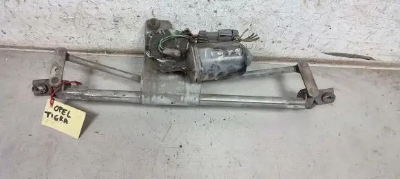 Opel Tigra A Front wiper linkage and motor 22116327