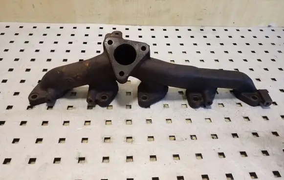 Opel Frontera B Exhaust manifold 90500926