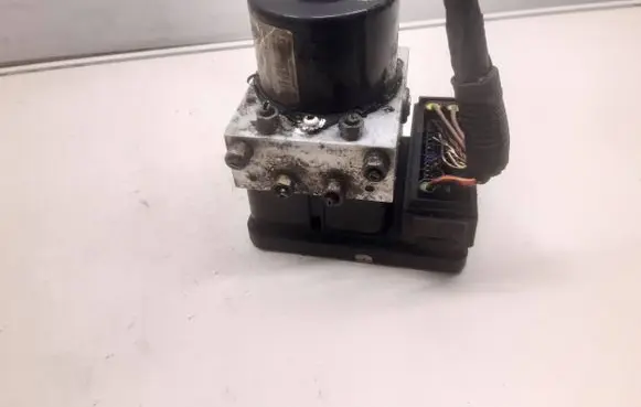 BMW 3 E90 E91 ABS Pump 6777159 000404014D1 10096008383