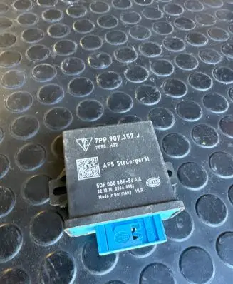Porsche Cayenne (92A) Light module LCM 7PP907357J 7550H02 5DF00888656AA