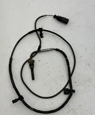 Volkswagen Phaeton Exhaust gas temperature sensor 059906088AD