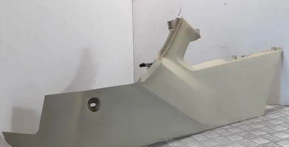 Other center console (tunnel) element