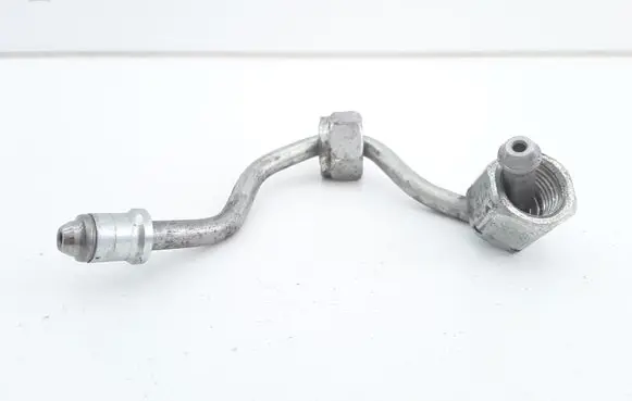 BMW 5 F10 F11 Fuel injector supply line/pipe 