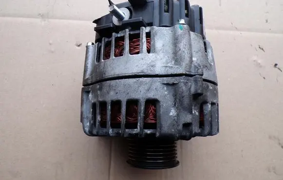 BMW 5 E60 E61 Generator/alternator 43041