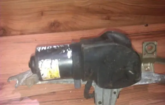 Renault Laguna I Wiper motor