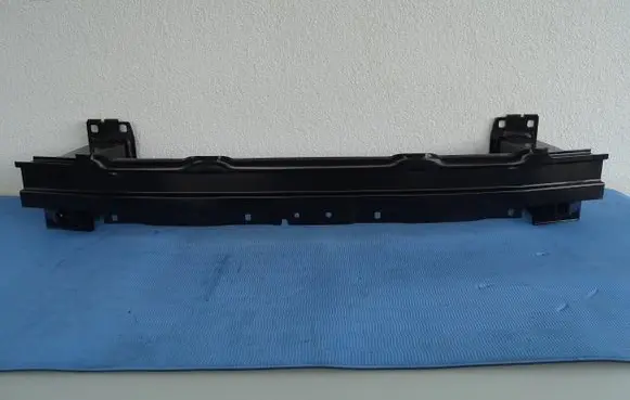 Volkswagen Touareg III Front bumper support beam 760807109B