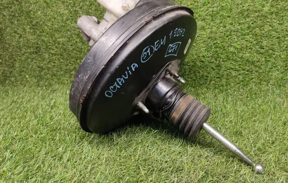 Skoda Octavia Mk1 (1U) Brake booster 1J1614105Q