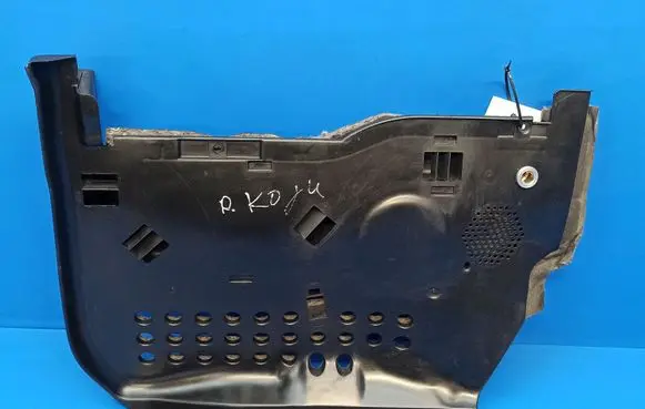 Mercedes-Benz C W203 Dashboard lower bottom trim panel A2036800482 105057