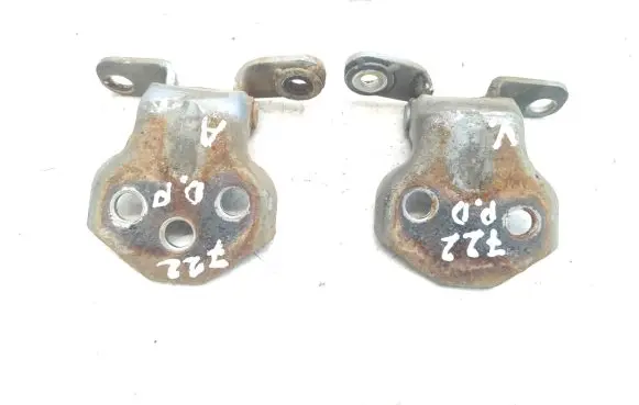 Mazda B series UF Front door hinge set 