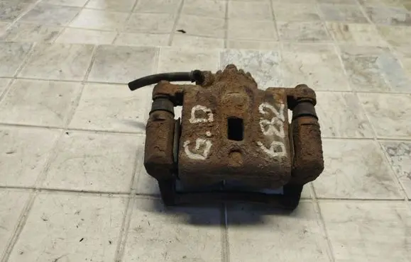 KIA Sorento Rear brake caliper