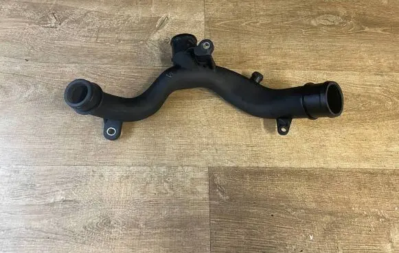 Jaguar F-Type Engine coolant pipe/hose 9W838A504FB