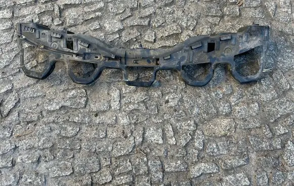 Renault Megane IV Rear bumper mounting bracket 850420070R