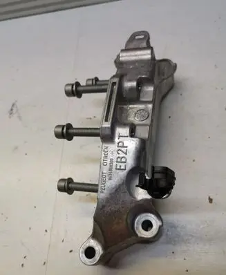 Peugeot 308 Engine mounting bracket 9874960380