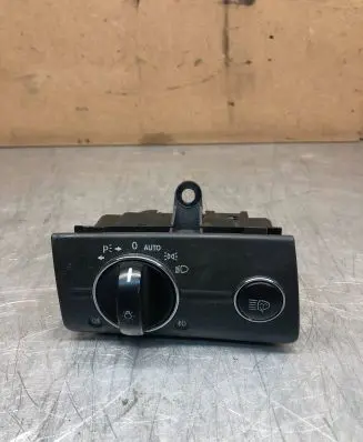 Mercedes-Benz E W211 Light switch 2115450104 04056000 047241Q04