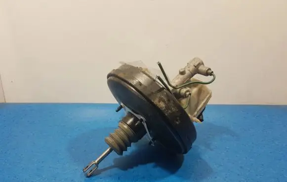 Dacia Sandero Brake booster 472109239R