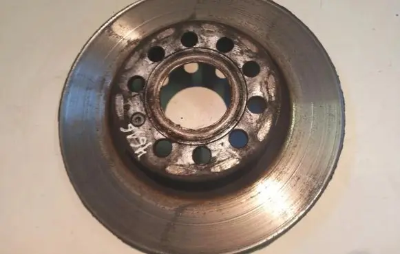 Volkswagen Golf V Front brake disc ventiliuojamas