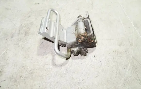 Audi A6 S6 C6 4F Rear door lower hinge 8E0833411E