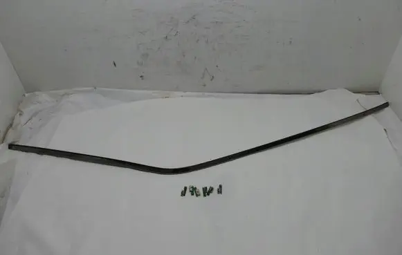Roof trim bar molding cover