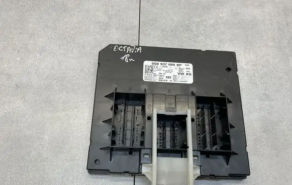 Skoda Octavia Mk3 (5E) Comfort/convenience module 5Q0937086BP