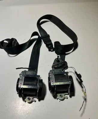 Opel Movano B Front seatbelt 868840018R 30042016