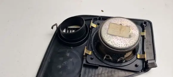 Saab 900 Panel speaker 9411703