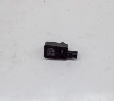Opel Insignia A Airbag deployment crash/impact sensor 343149712 13502341